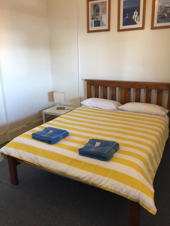 Crown Inn Hotel Kingston Se Екстер'єр фото