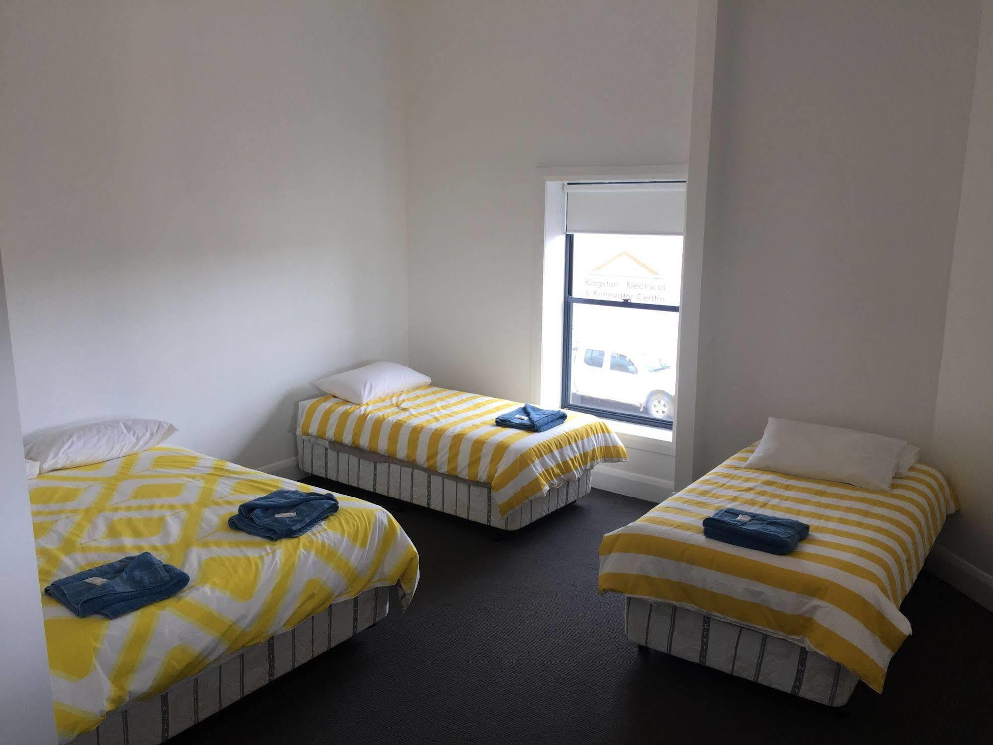 Crown Inn Hotel Kingston Se Екстер'єр фото